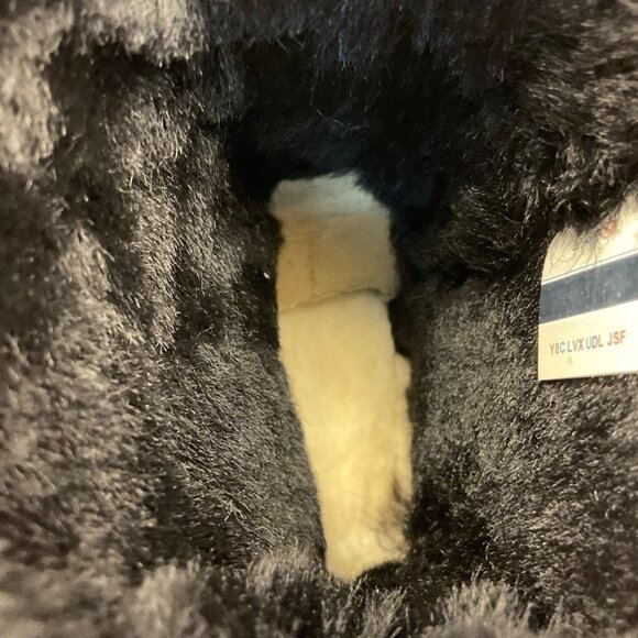 Ugg Australia Women's Classic Short II Sheepskin Boots 1016223 Black Size 7M - Picture 7 of 8